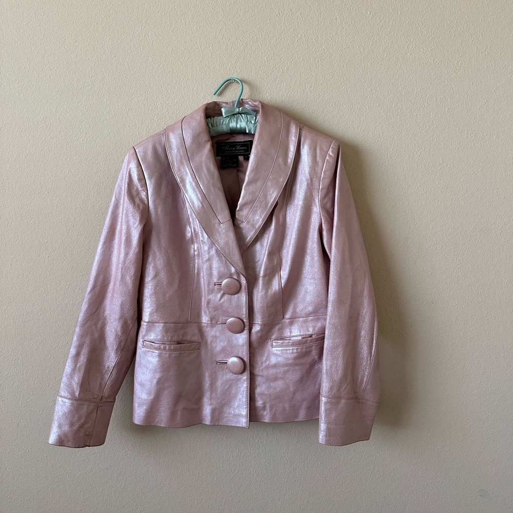 Vintage 100% leather shiny pink jacket